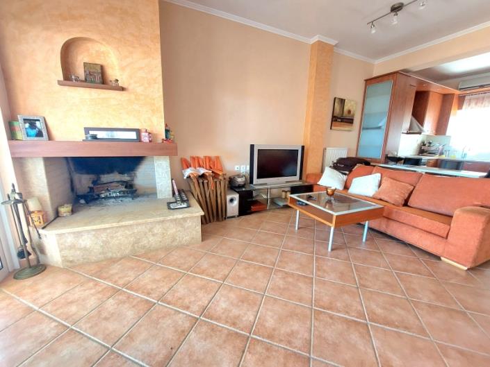 Image No.13-2 Bed Semi-Detached for sale