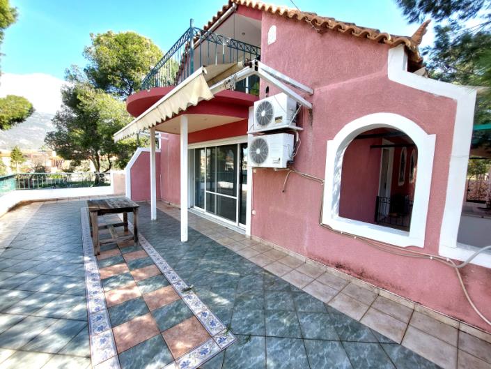 Image No.5-2 Bed House for sale