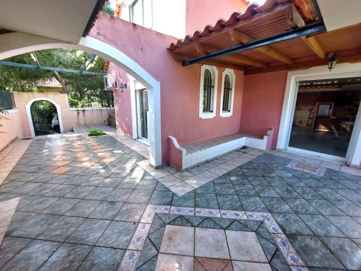 Image No.4-2 Bed House for sale