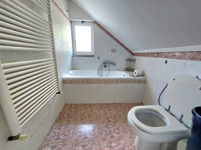 Image No.27-2 Bed House for sale