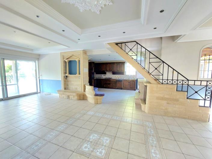 Image No.24-2 Bed House for sale