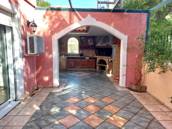 Image No.6-2 Bed House for sale