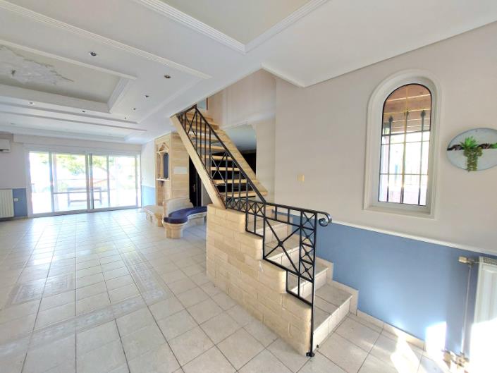 Image No.21-2 Bed House for sale