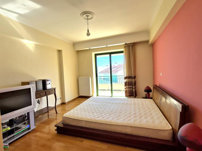 Image No.23-4 Bed Apartment for sale