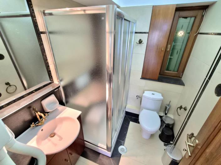 Image No.19-4 Bed Apartment for sale