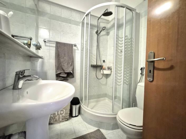 Image No.18-1 Bed Apartment for sale