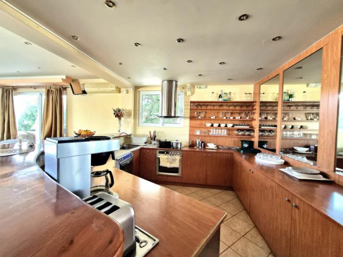 Image No.13-7 Bed Villa for sale