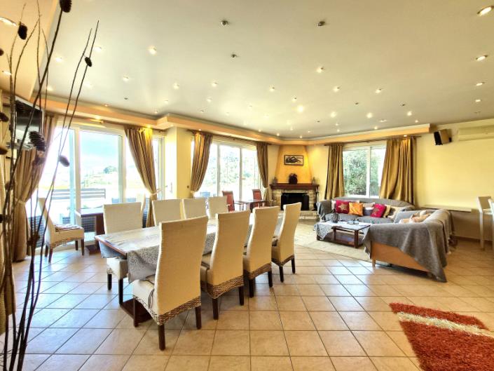 Image No.7-7 Bed Villa for sale