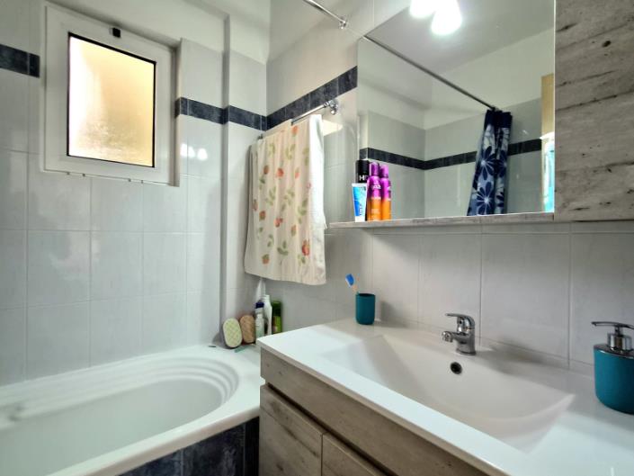 Image No.21-1 Bed Apartment for sale