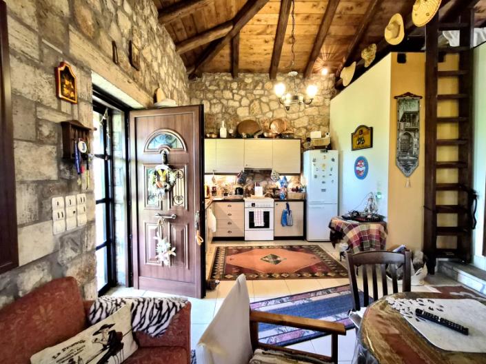 Image No.14-3 Bed House for sale