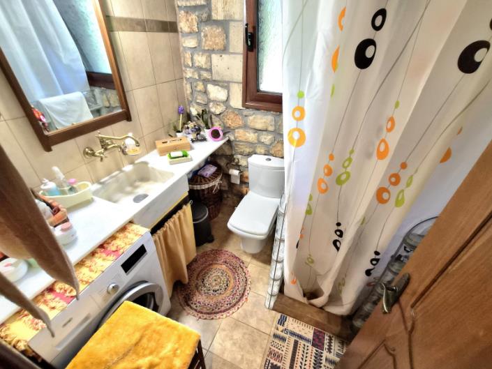 Image No.17-3 Bed House for sale