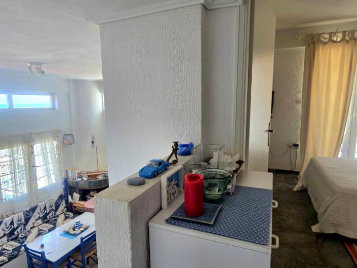 Image No.17-2 Bed Semi-Detached for sale