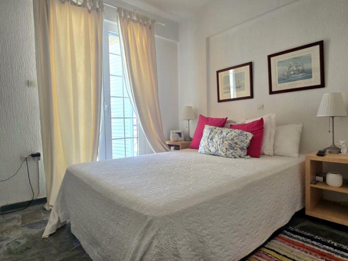 Image No.15-2 Bed Semi-Detached for sale