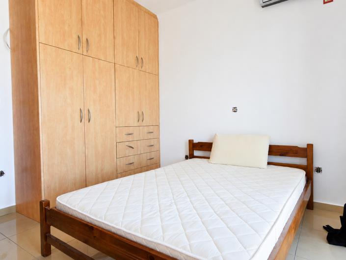 Image No.18-2 Bed House for sale