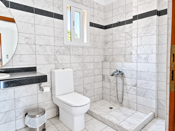 Image No.19-2 Bed House for sale