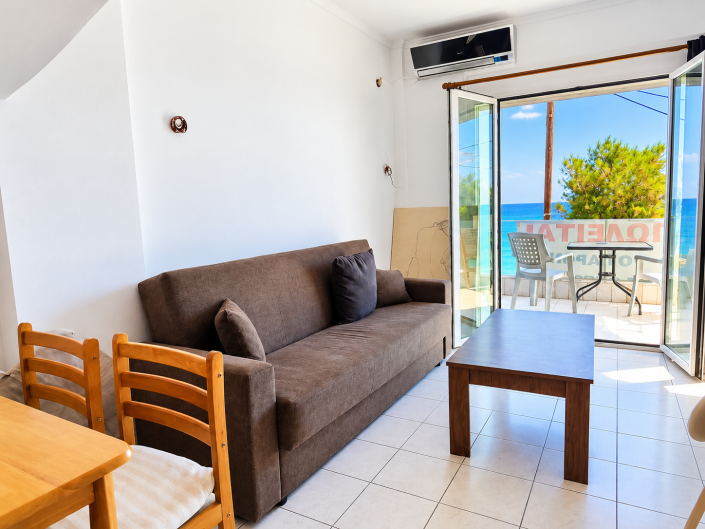 Image No.11-2 Bed House for sale