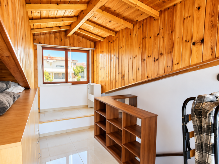 Image No.20-2 Bed House for sale