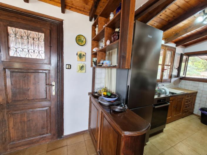 Image No.10-2 Bed House for sale