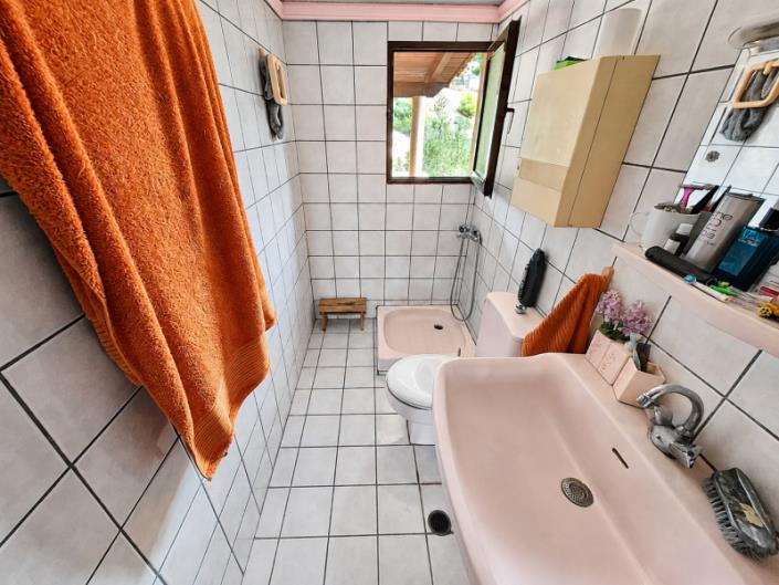 Image No.11-2 Bed House for sale