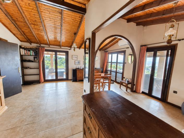 Image No.18-2 Bed House for sale