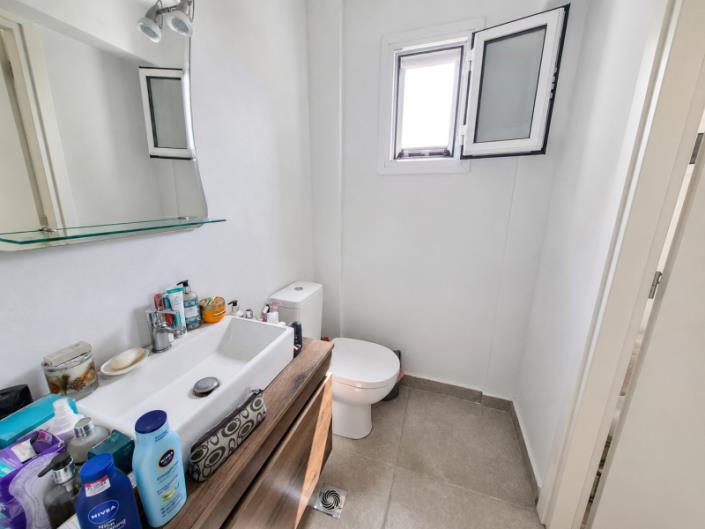 Image No.29-2 Bed House for sale