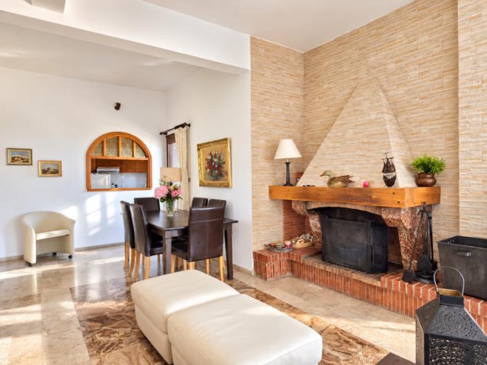 Image No.10-4 Bed House for sale
