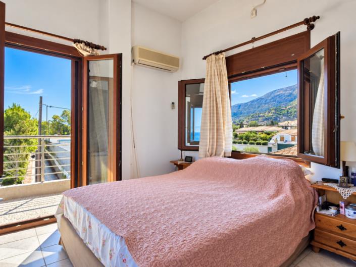 Image No.17-4 Bed House for sale