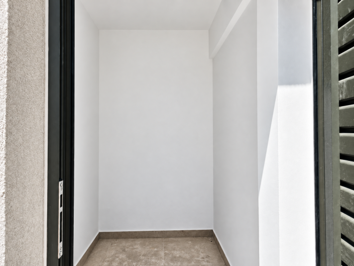 Image No.25-2 Bed Apartment for sale