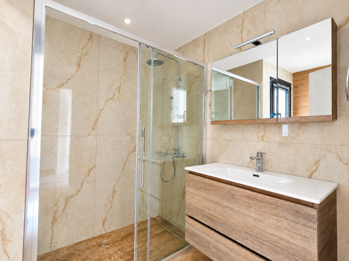 Image No.17-2 Bed Apartment for sale