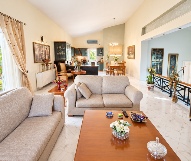 Image No.4-2 Bed House for sale