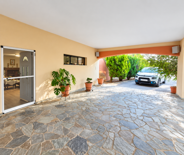 Image No.18-2 Bed House for sale
