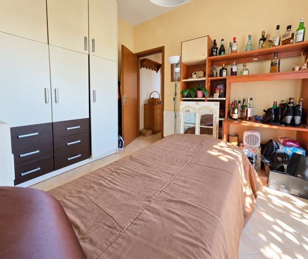 Image No.23-2 Bed Apartment for sale