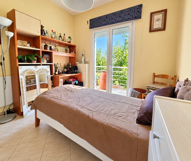 Image No.22-2 Bed Apartment for sale
