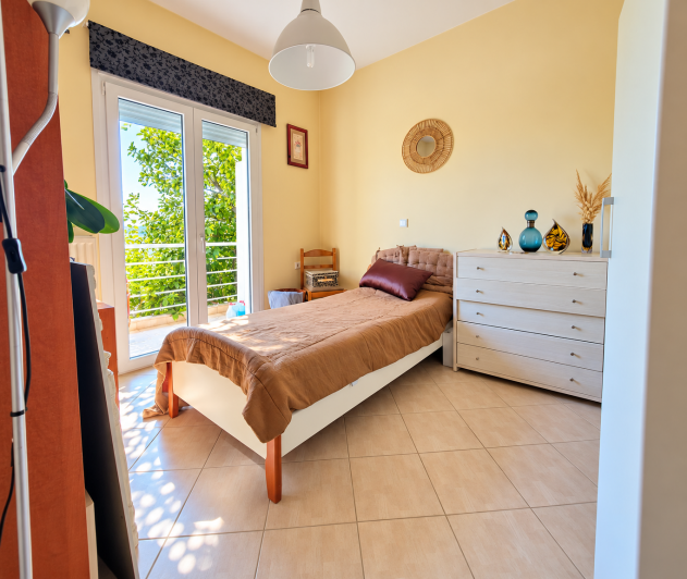 Image No.20-2 Bed Apartment for sale