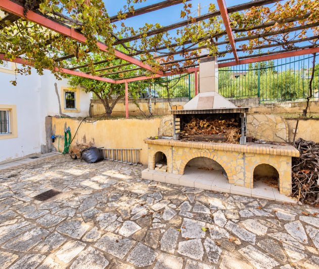 Image No.25-4 Bed House for sale