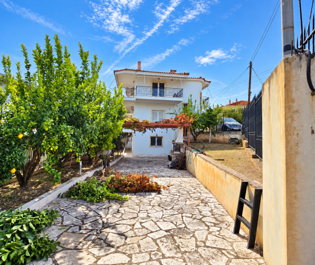 Image No.28-4 Bed House for sale
