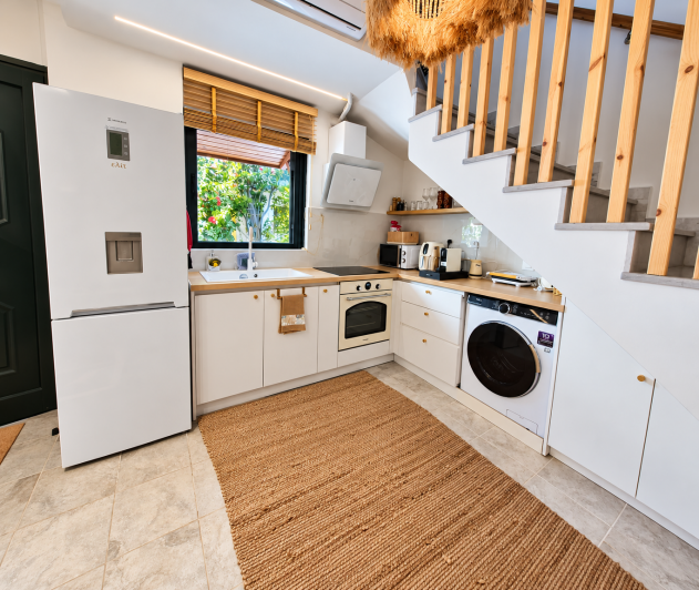 Image No.12-2 Bed House for sale