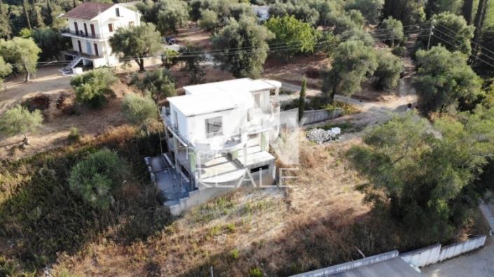 Image No.2-4 Bed House for sale