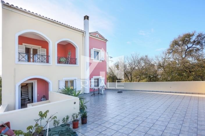 Image No.1-2 Bed House for sale