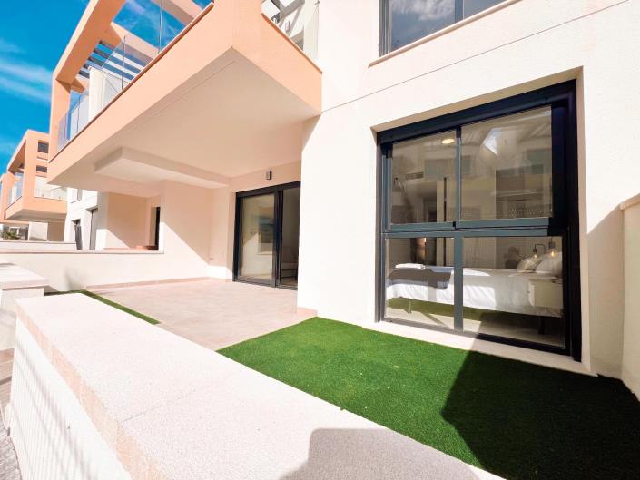 Image No.1-2 Bed Townhouse for sale