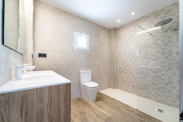 Image No.13-3 Bed Villa / Detached for sale