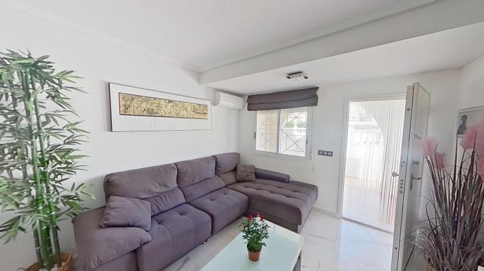 Image No.3-3 Bed Townhouse for sale