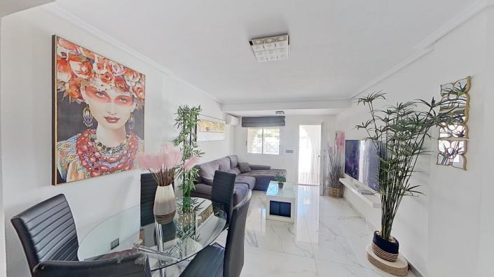 Image No.4-3 Bed Townhouse for sale