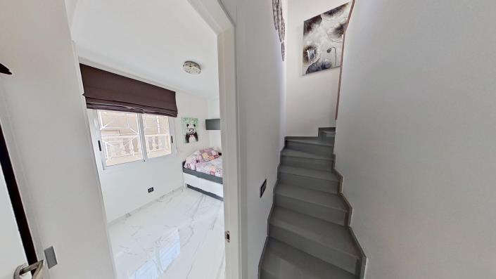 Image No.15-3 Bed Townhouse for sale