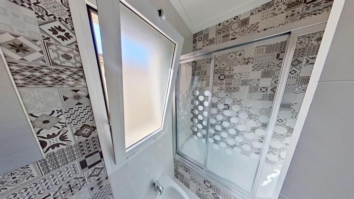 Image No.21-3 Bed Townhouse for sale