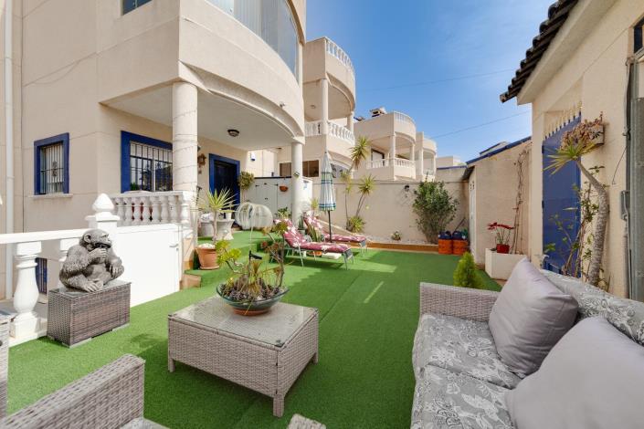 Image No.6-4 Bed Villa for sale