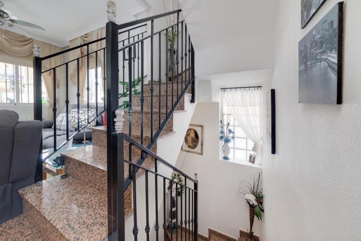 Image No.20-4 Bed Villa for sale