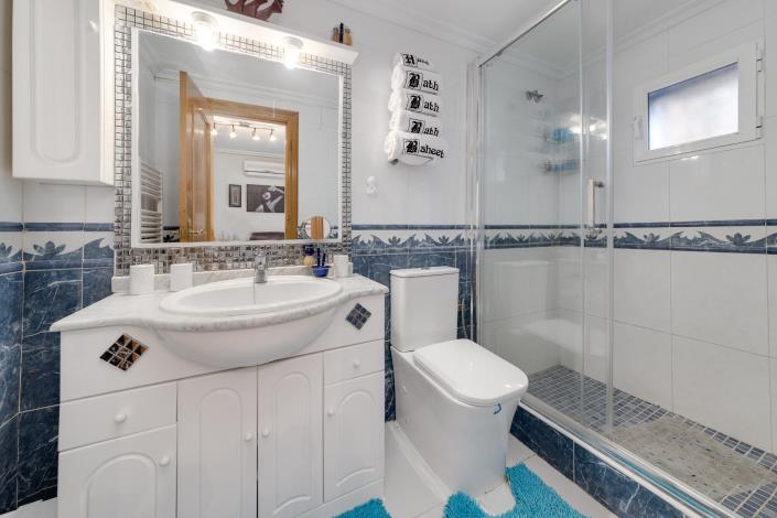 Image No.40-4 Bed Villa for sale