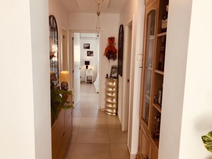 Image No.24-6 Bed Villa / Detached for sale