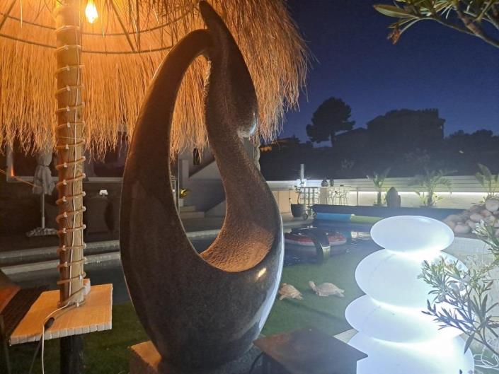 Image No.42-6 Bed Villa / Detached for sale